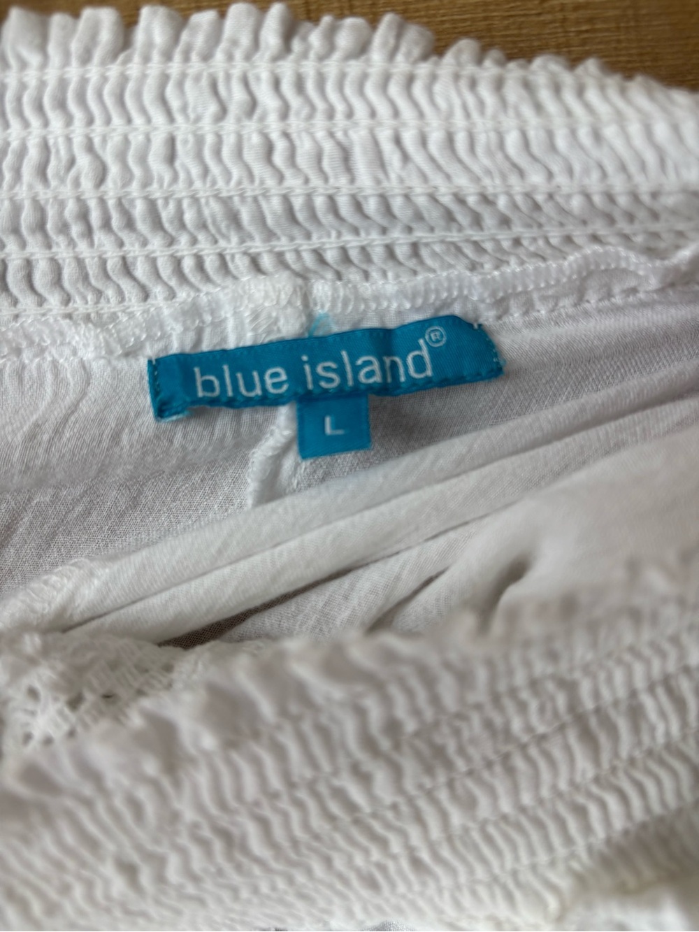 blue island White Boho Eyelet Crochet Trim Off-Shoulder Swim Coverup. Size Large - Picture 6 of 10